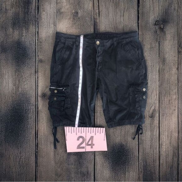 Men’s Black Cargo Shorts l Button/Zip  l Front/Back Pockets EUC - Picture 6 of 11